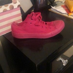 All pink chuck Taylor’s